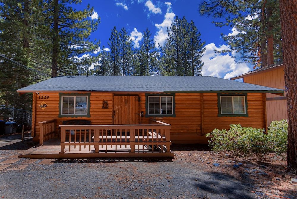 undefined Bear Woods Cabin 6