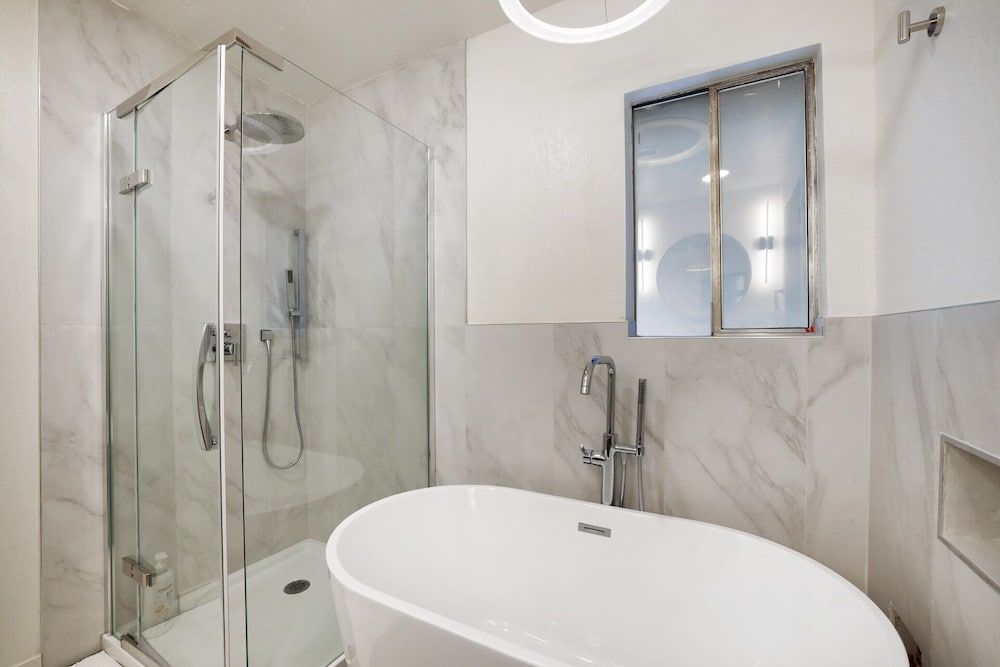 Southern Pines Arcade Games & Foosball for Kids! House, Multiple Beds, Hot Tub, Mountain View (Southern Pines) 17