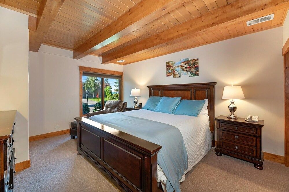 undefined Mv32: Lakeland Village Luxury Condo With Great Amenities 8