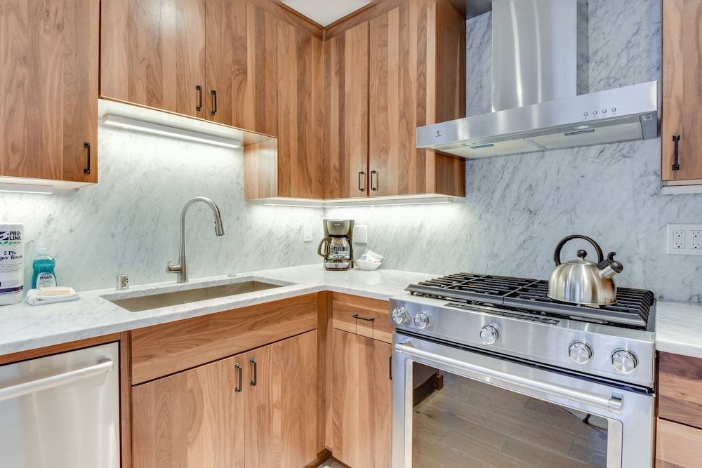 undefined Tahoe Keys Contemporary 8