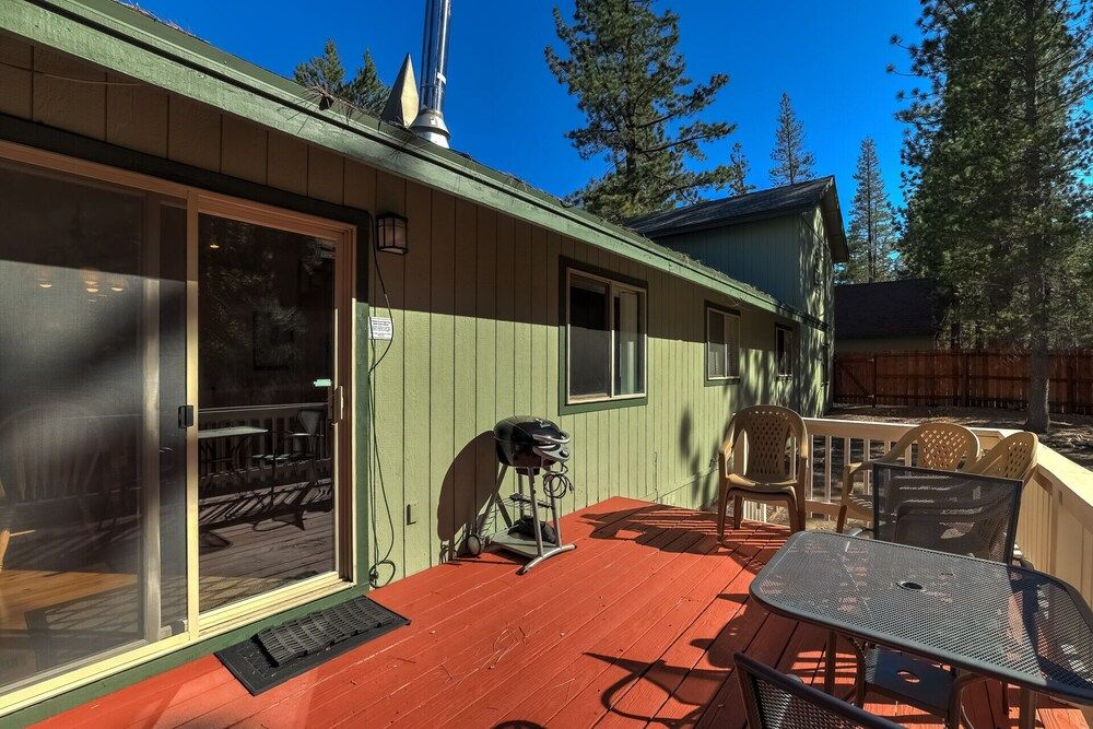 undefined Tahoe Frost - Air Conditioned 4 Bedroom Tahoe Home 10