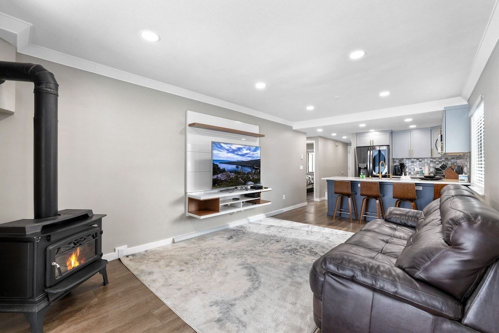 undefined Bijou at the Lake - Amazing Lake Front Complex! 7