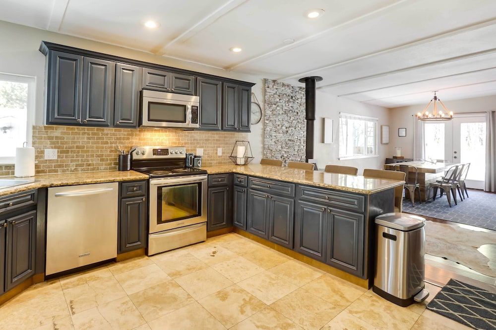 undefined Cozy South Lake Tahoe Home ~ 6 Mi to Shore! 3