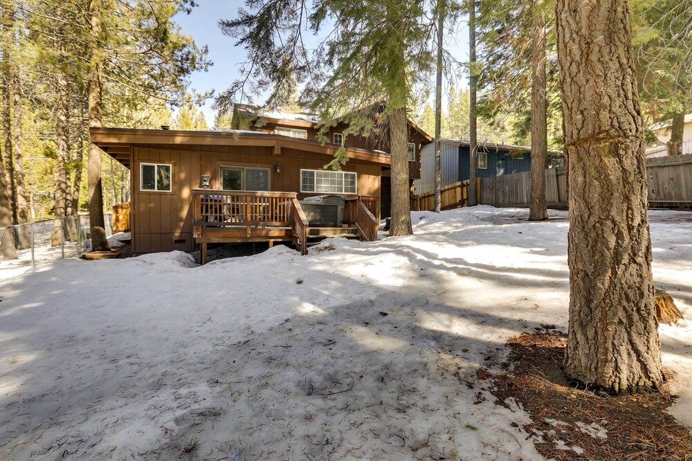 undefined Cozy South Lake Tahoe Home ~ 6 Mi to Shore! 9