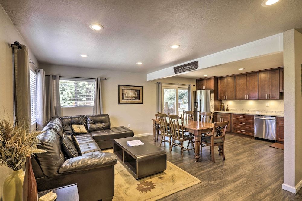 undefined South Lake Tahoe Vacation Rental Near Pope Beach! 6