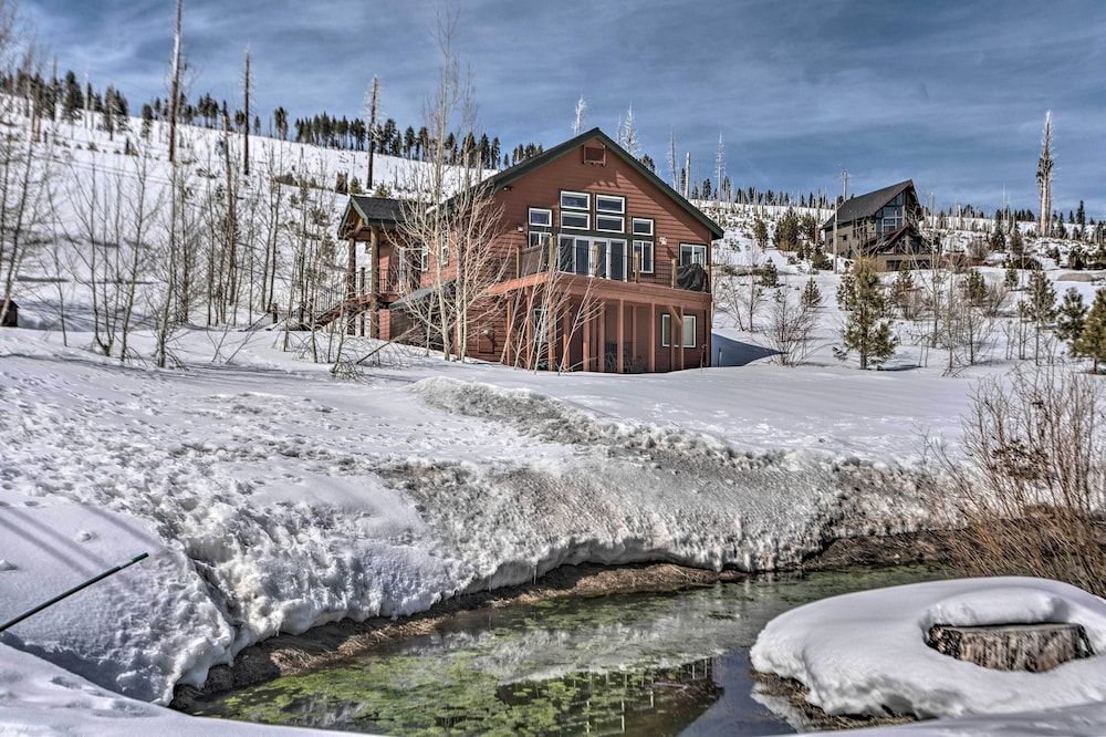 undefined South Lake Tahoe Retreat w/ Mountain-view Deck 7