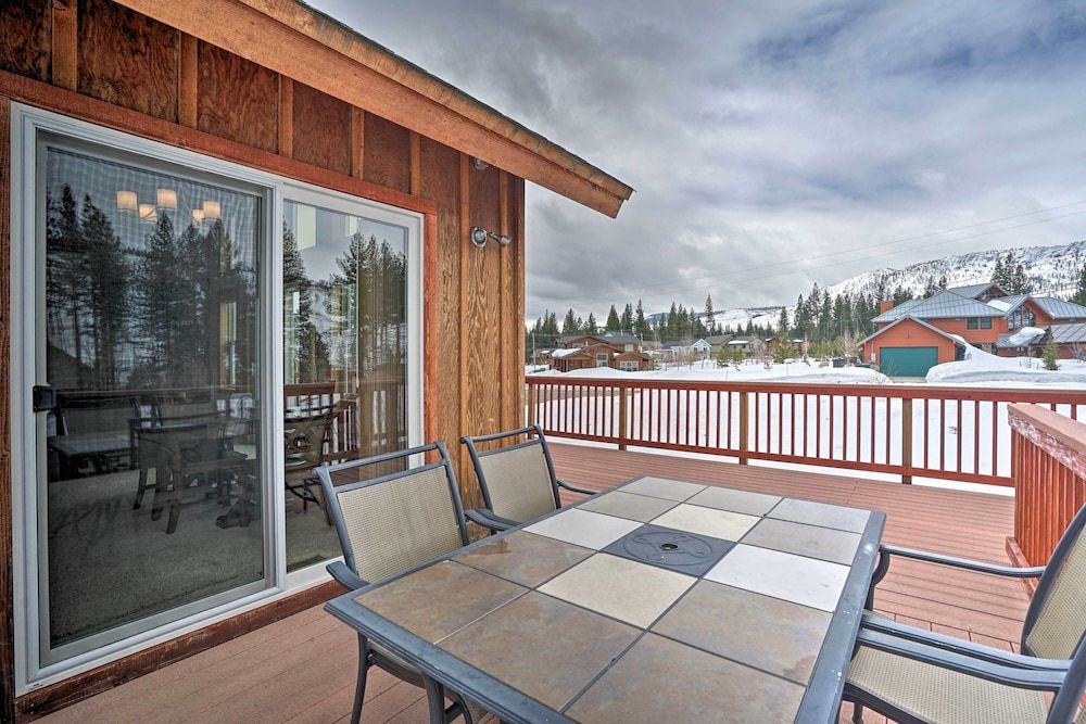 undefined South Lake Tahoe Retreat 9 Mi to Heavenly Mountain 10