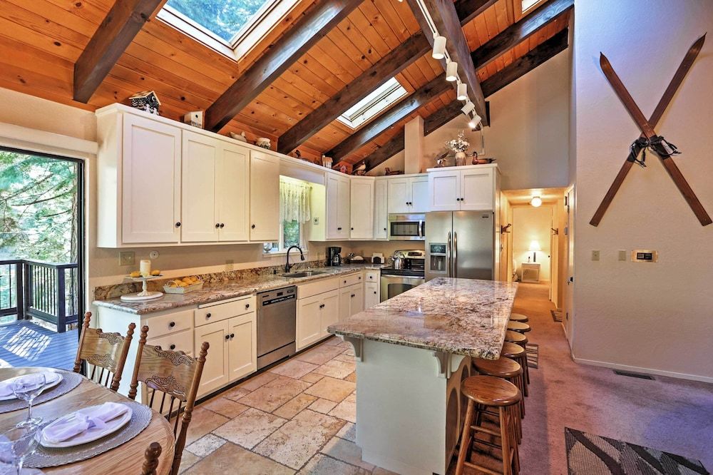 undefined Spacious South Lake Tahoe House w/ Deck & Grill! 10