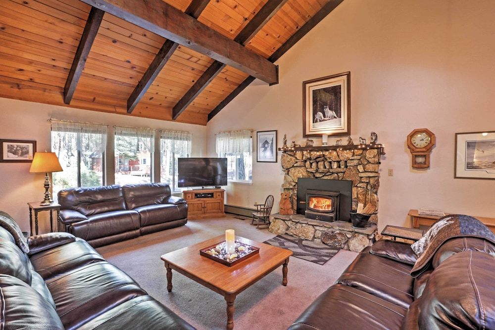 undefined Spacious South Lake Tahoe House w/ Deck & Grill!