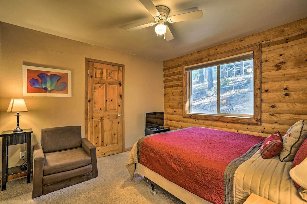 undefined South Lake Tahoe Vacation Rental w/ Indoor Pool 8