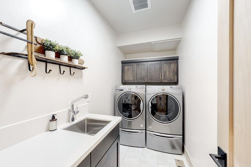 Gondola Vista Standard Villa, 6 Bedrooms, Non Smoking (6 Bedroom Villa) 12