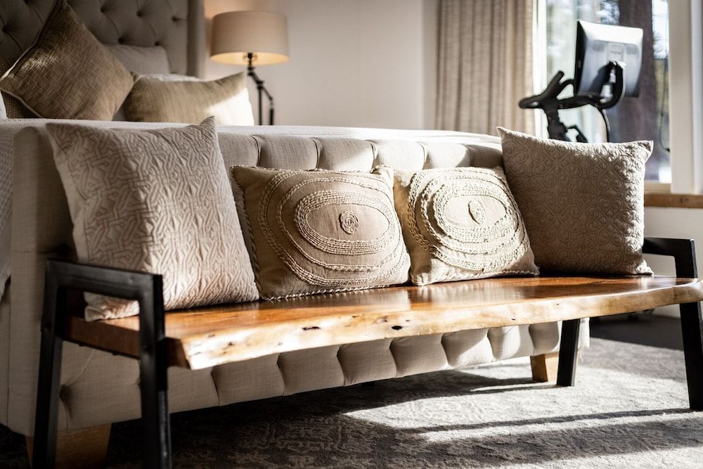 undefined Luxe Mountain Chalet - Hot Tub, Man Cave, Foosball, Peloton 8