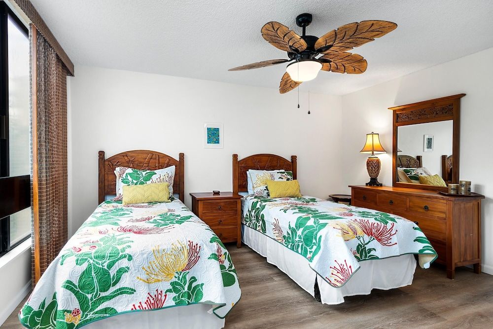 undefined Keauhou Kona Surf & Racquet Club #5-202 2