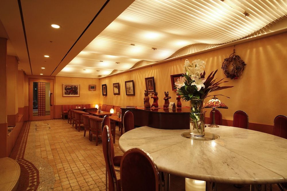 undefined Ginsuiso Bekkan Choraku 9