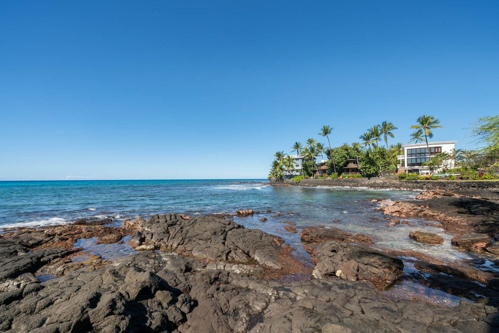 undefined Kona Sunshine 2 Bedroom Home by RedAwning 2