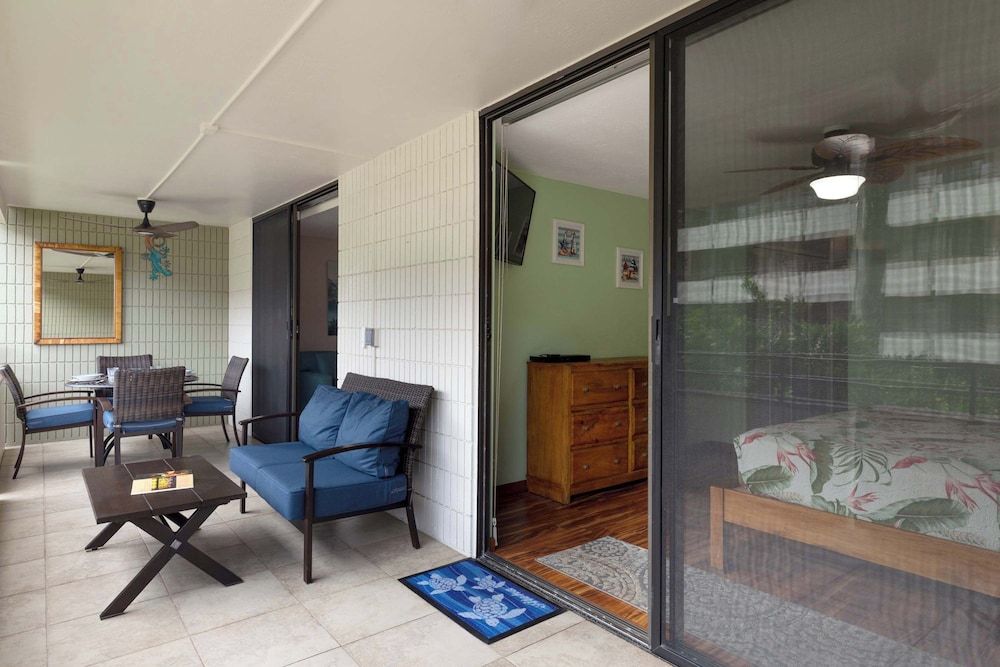 White Sands Village #120 Condo, Multiple Beds, Balcony, Partial Ocean View (White Sands Village #120) 6