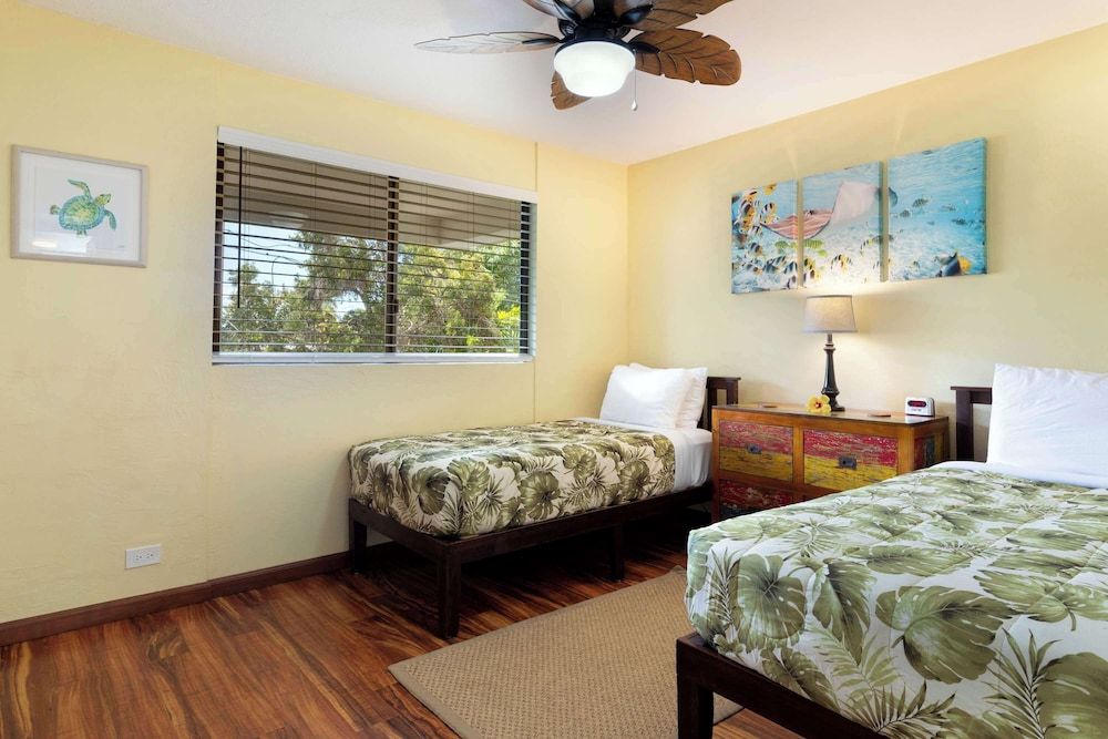 White Sands Village #120 Condo, Multiple Beds, Balcony, Partial Ocean View (White Sands Village #120) 4
