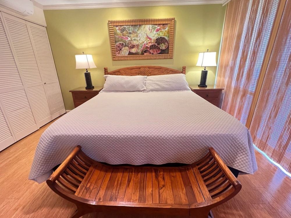 Country Club Villas Golf, A/C & Oceanview Condo, Multiple Beds, Balcony, Ocean View (Country Club Villas #208)