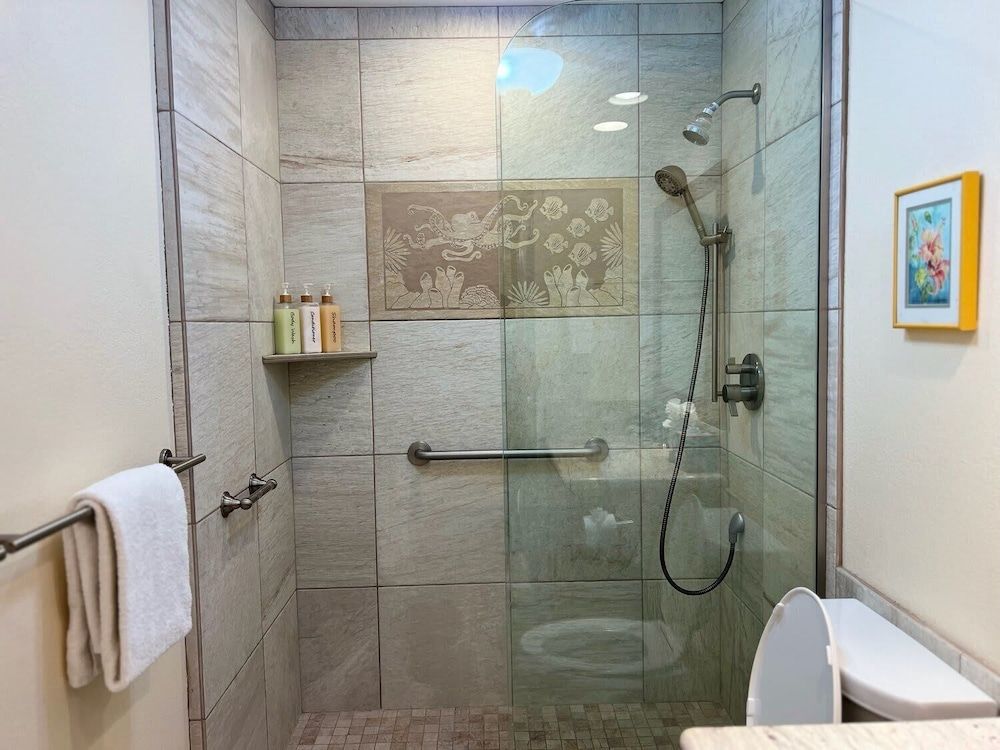 Country Club Villas Golf, A/C & Oceanview Condo, Multiple Beds, Balcony, Ocean View (Country Club Villas #208) 7