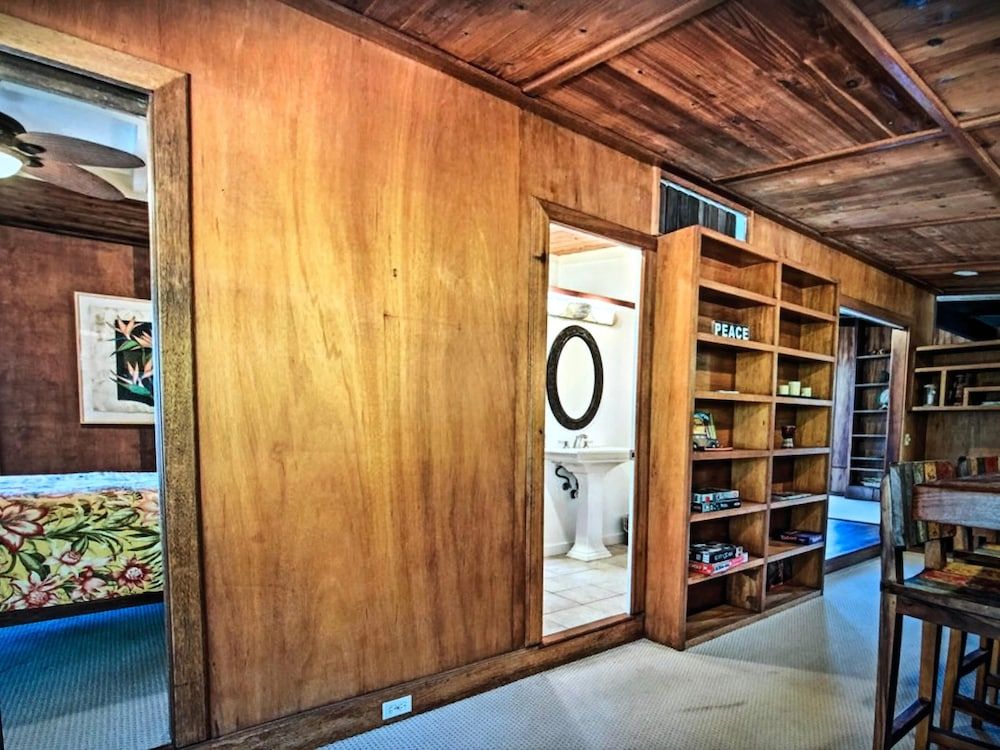 Koi Hale House, Multiple Beds (Koi Hale) 8