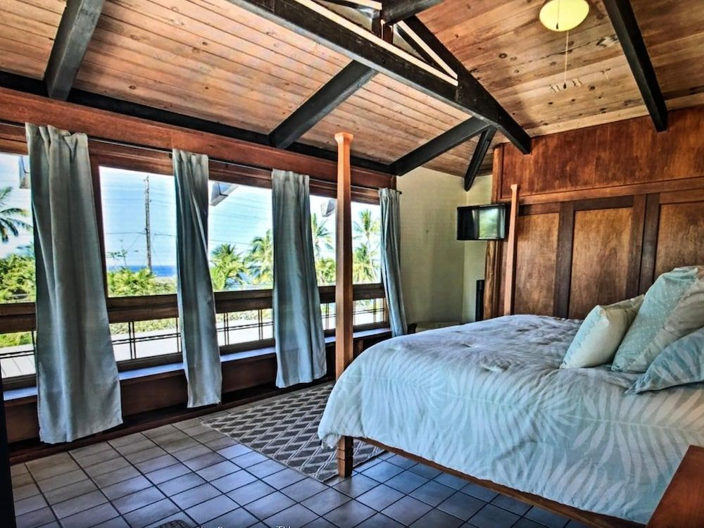 Koi Hale House, Multiple Beds (Koi Hale) 12