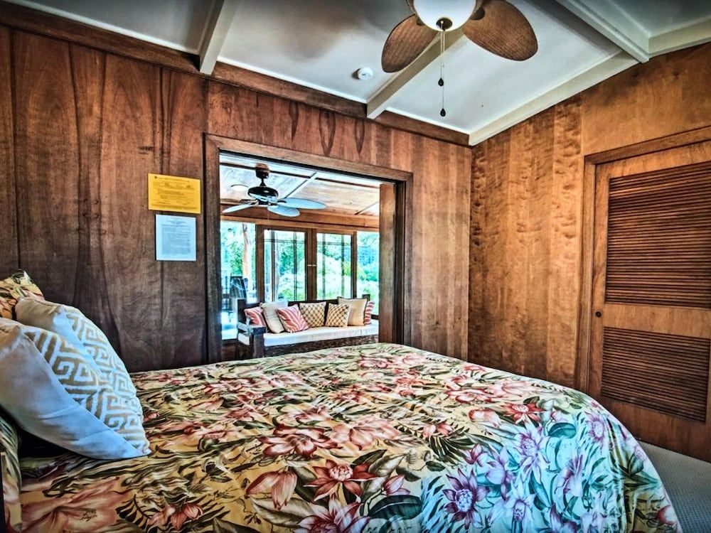 Koi Hale House, Multiple Beds (Koi Hale) 6