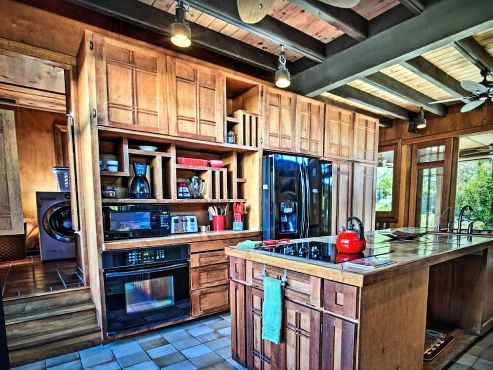 Koi Hale House, Multiple Beds (Koi Hale) 16