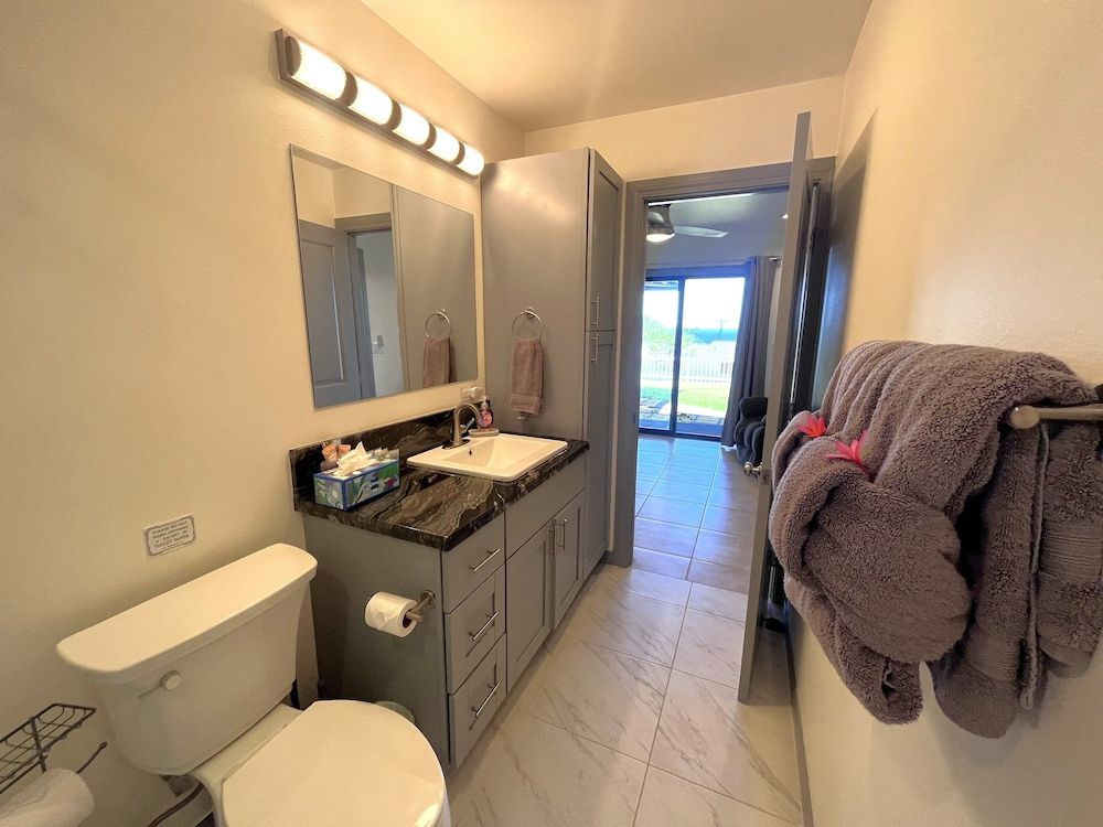 Walua Hale Relaxing Hawaiian Oasis House, Multiple Beds, Lanai, Ocean View (Walua Hale) 15