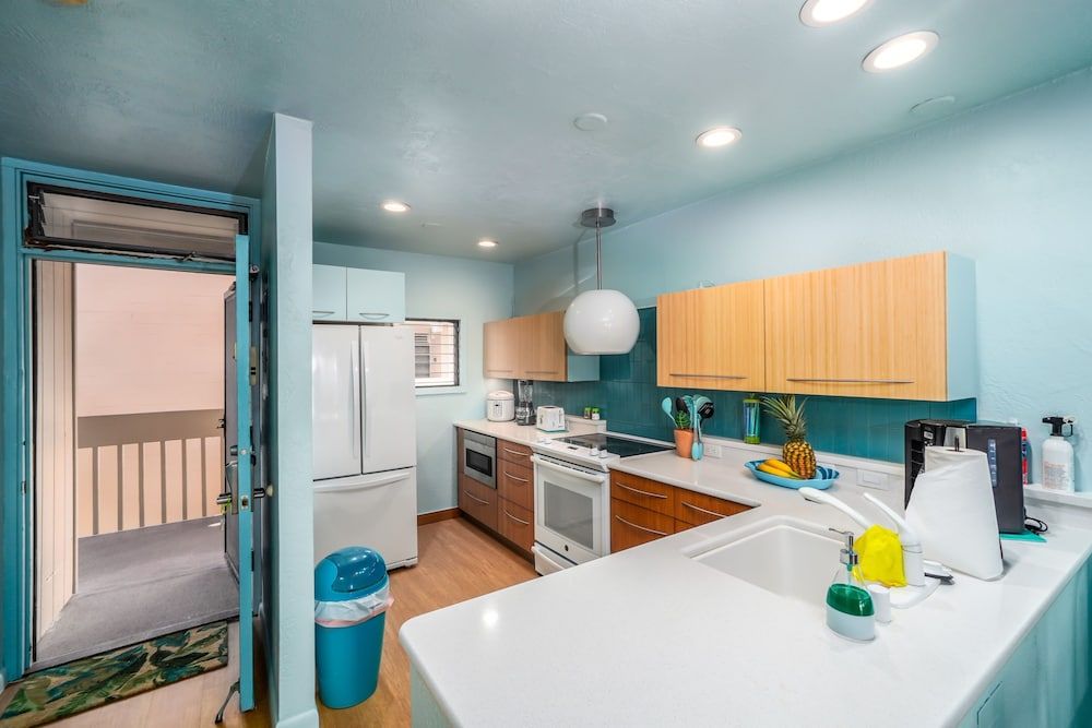 undefined Kona Bali Kai 317 - Oceanfront 2 Bedroom Condo by RedAwning 4