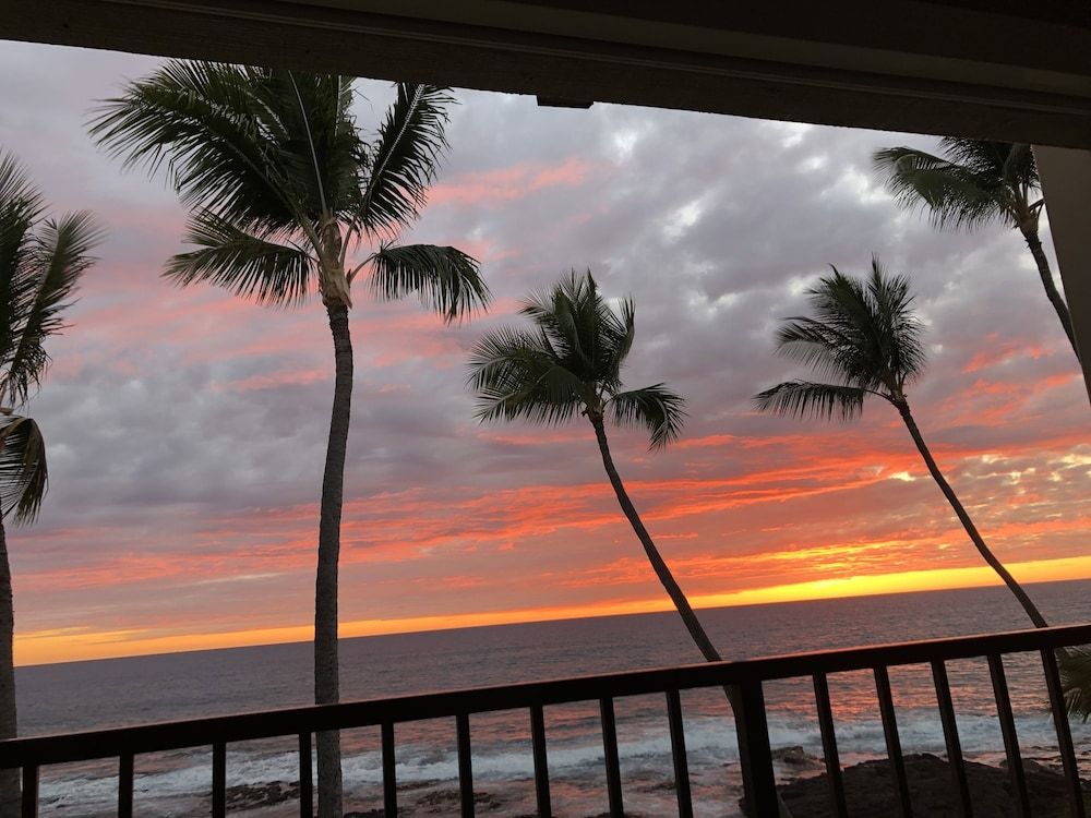 undefined Kona Bali Kai 317 - Oceanfront 2 Bedroom Condo by RedAwning 10