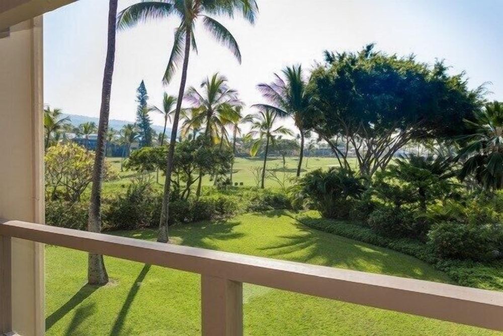 undefined Surf & Racquet Club 6201 3