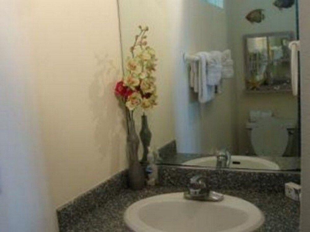 undefined Kona Magic Sands 213 10