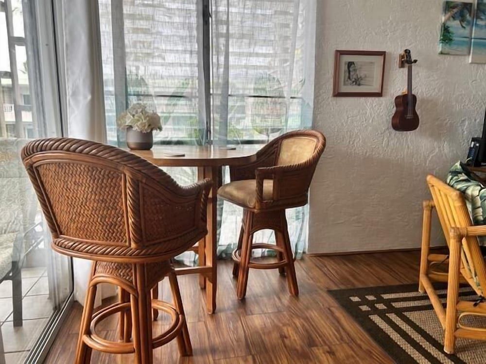 Alii Villas 340 Condo, 1 Queen Bed with Sofa bed (Alii Villas 340) 8