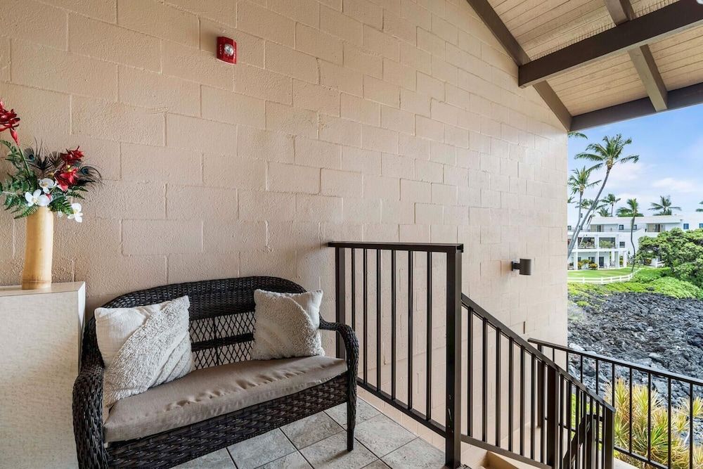 Kona Makai 1-301 Condo, 1 King Bed with Sofa bed (Kona Makai 1-301) 12