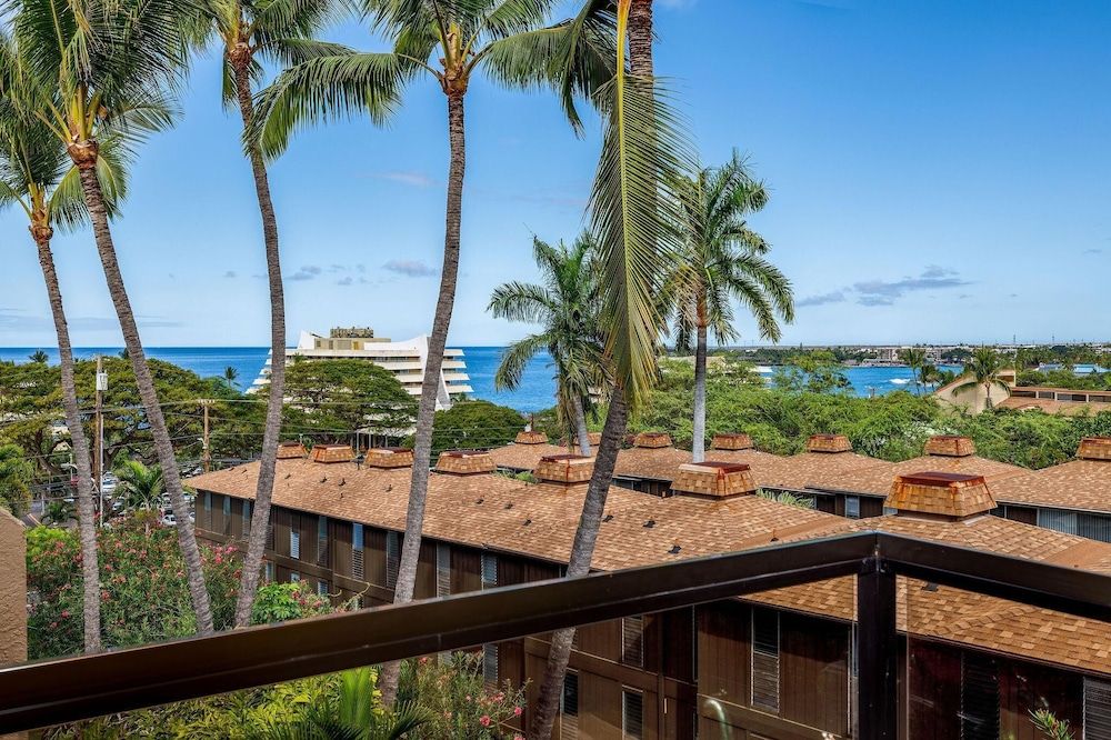 Kona Pacific B409 Condo, 1 Queen Bed with Sofa bed (Kona Pacific B409) 12