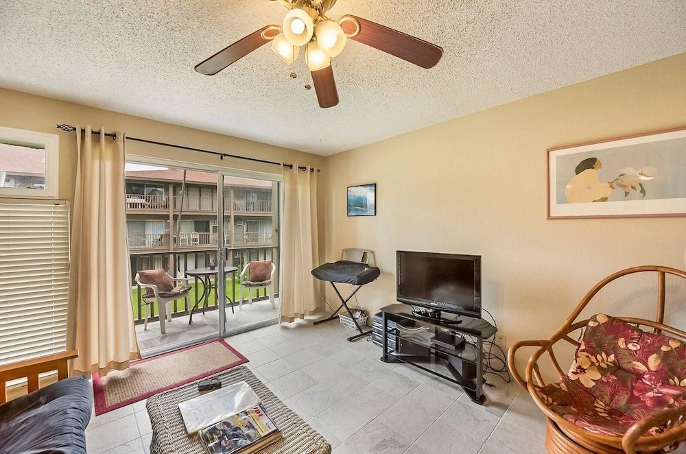 undefined Kona Isle C24 8