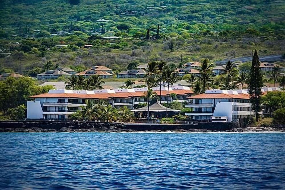 Casa De Emdeko 330 Condo, 1 King Bed with Sofa bed (Casa De Emdeko 330) 8