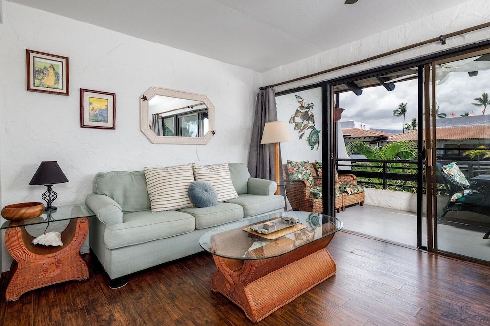 Casa De Emdeko 330 Condo, 1 King Bed with Sofa bed (Casa De Emdeko 330) 4