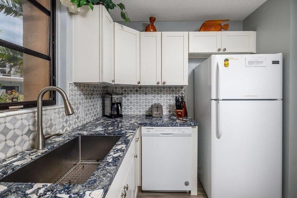 undefined Kona Makai 1-204 8