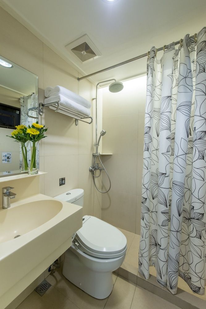 Kabayan Hotel Standard Room, 1 Queen Bed 5