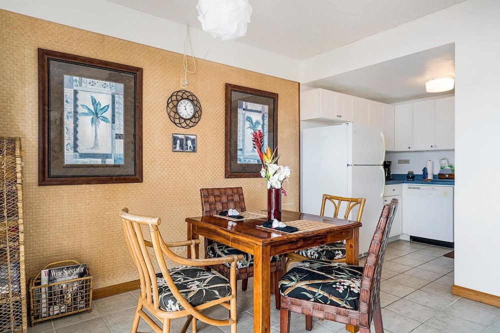 undefined Kona Plaza#402 6