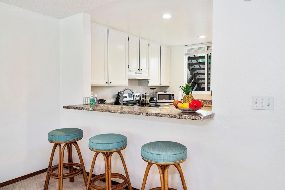 undefined Keauhou Kona Surf & Racquet Club #6-104 8