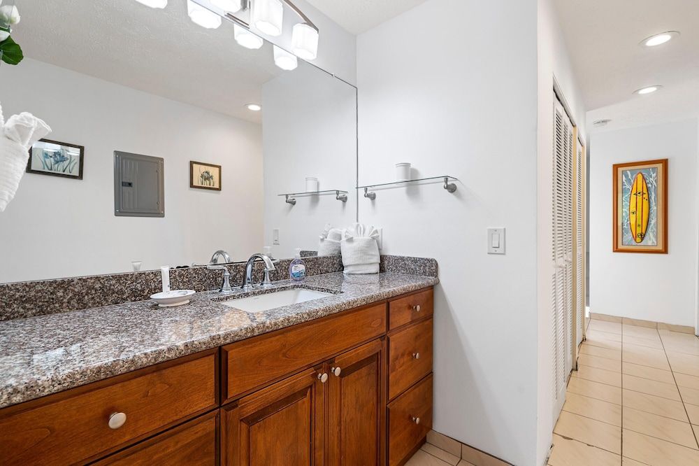 Keauhou Surf & Racquet Townhouse #36 Condo, Multiple Beds, Partial Ocean View (Keauhou Surf & Racquet Townhouse #36) 8