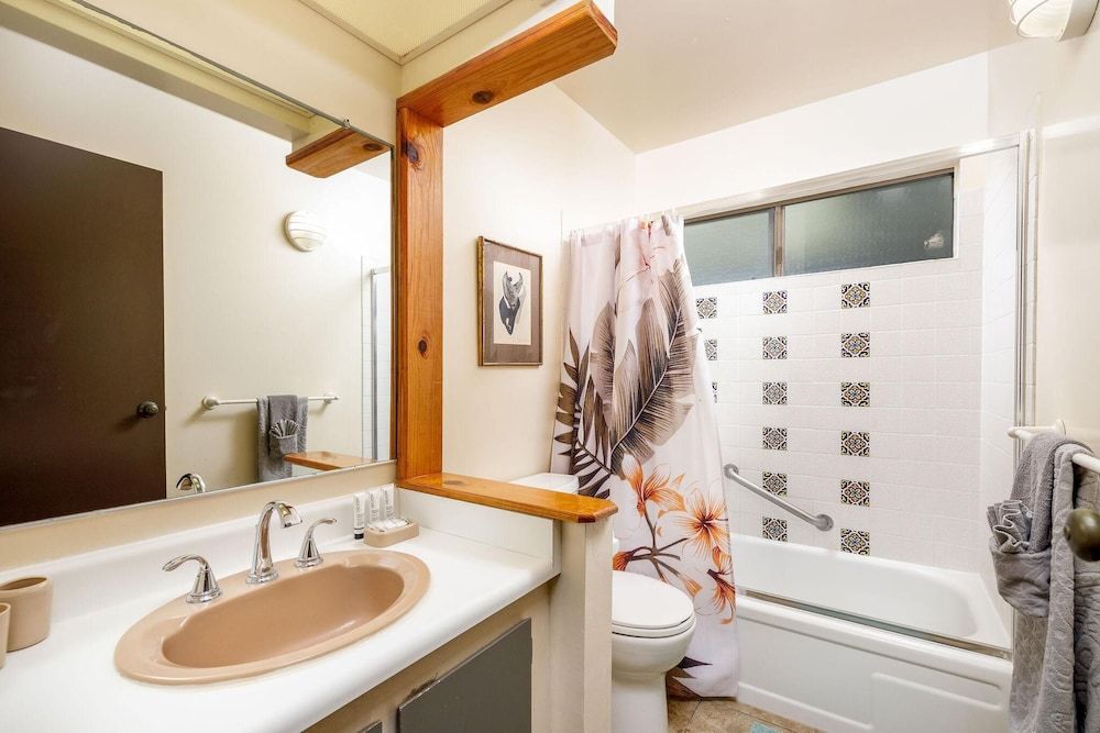 Banyan Tree 404d Condo, 1 King Bed (Banyan Tree 404D) 24