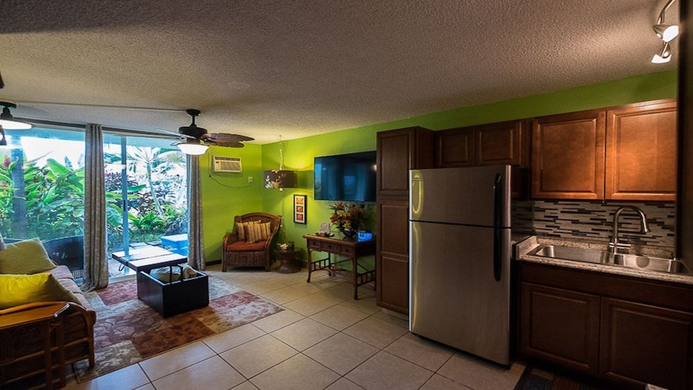 undefined Oceanfront Remodeled Studio Condo 2