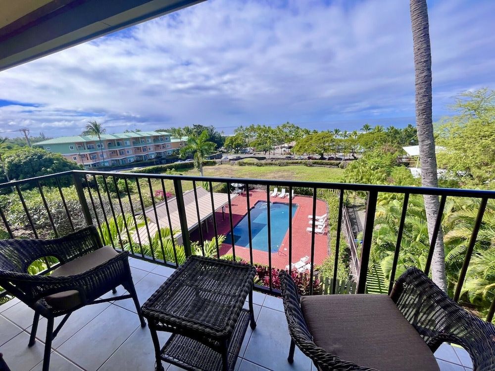 undefined Kahaluu Bay Villas 4 Lanais w/ Ocean Views