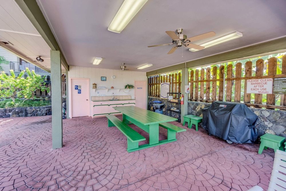 undefined Kahaluu Bay Villas 4 Lanais w/ Ocean Views 5