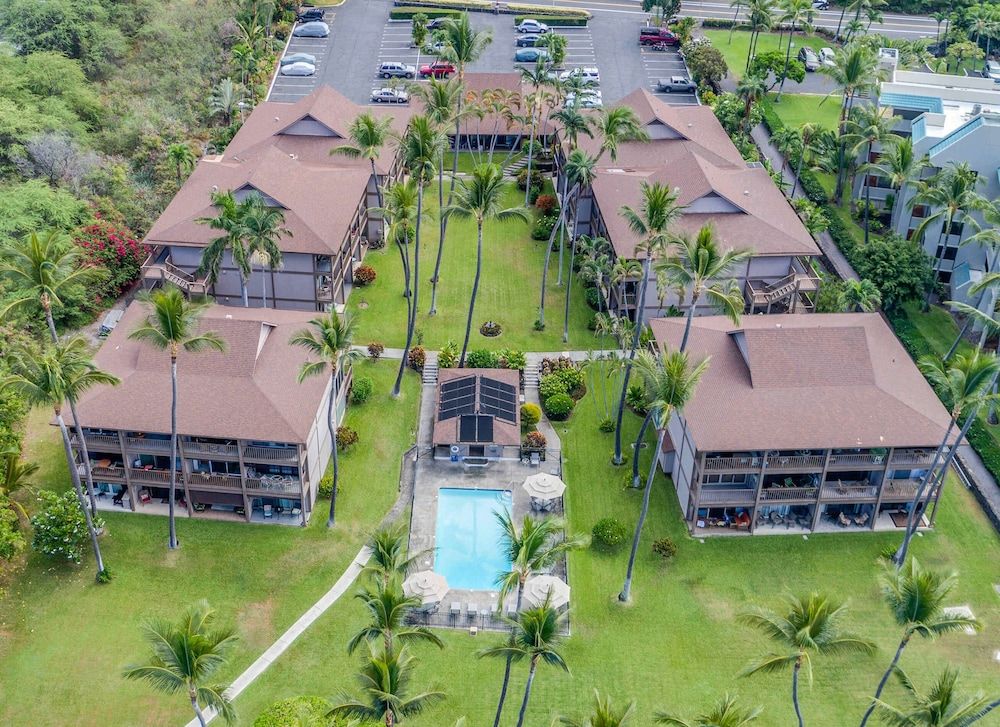 undefined Kona Isle Oceanfront Condo w/ A/c! 2