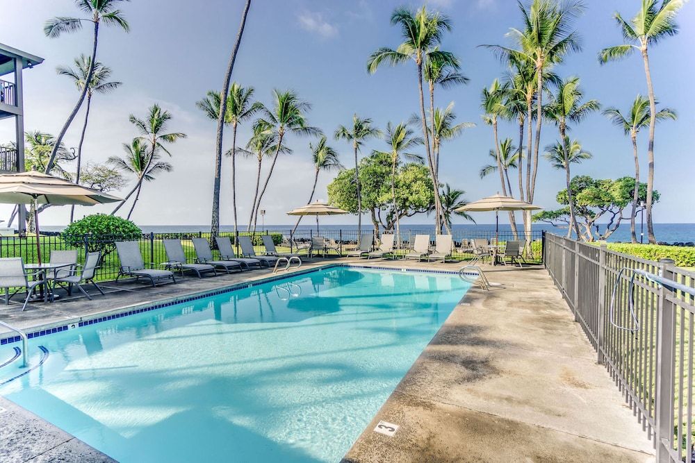 undefined Kona Isle Oceanfront Condo w/ A/c! 9