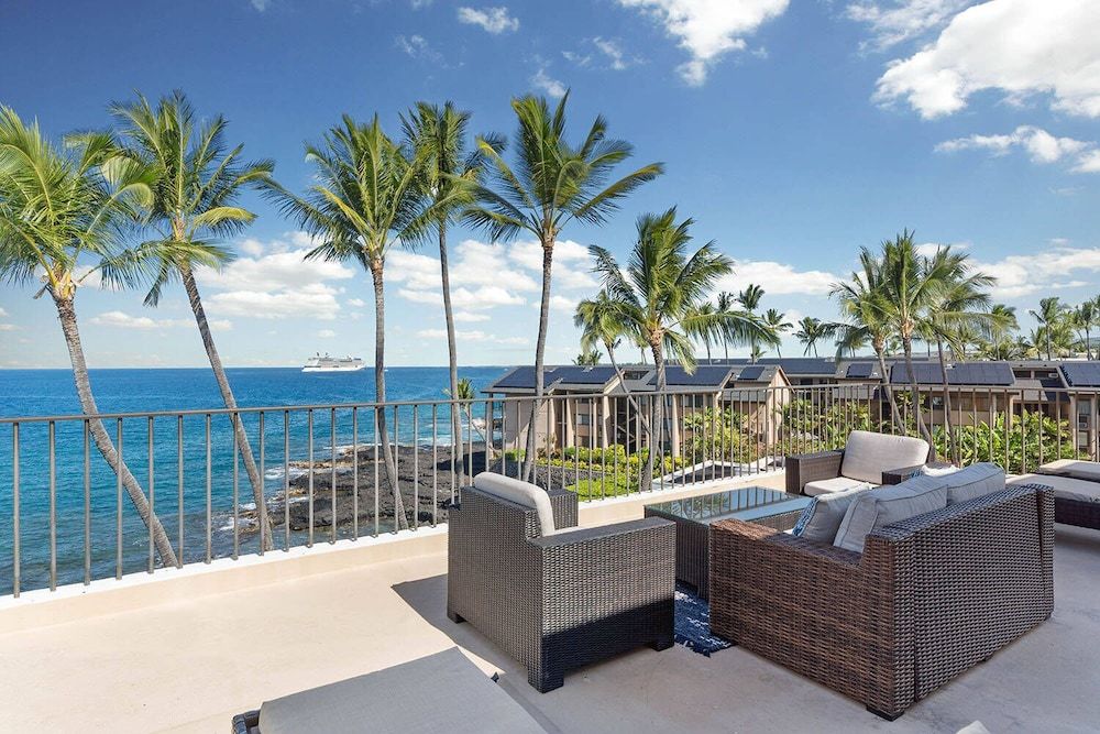 Royal Sea Cliff #418 Pool Hot Tub & A/c! Condo, 1 King Bed with Sofa bed, Lanai, Ocean View (Royal Sea Cliff #418) 10